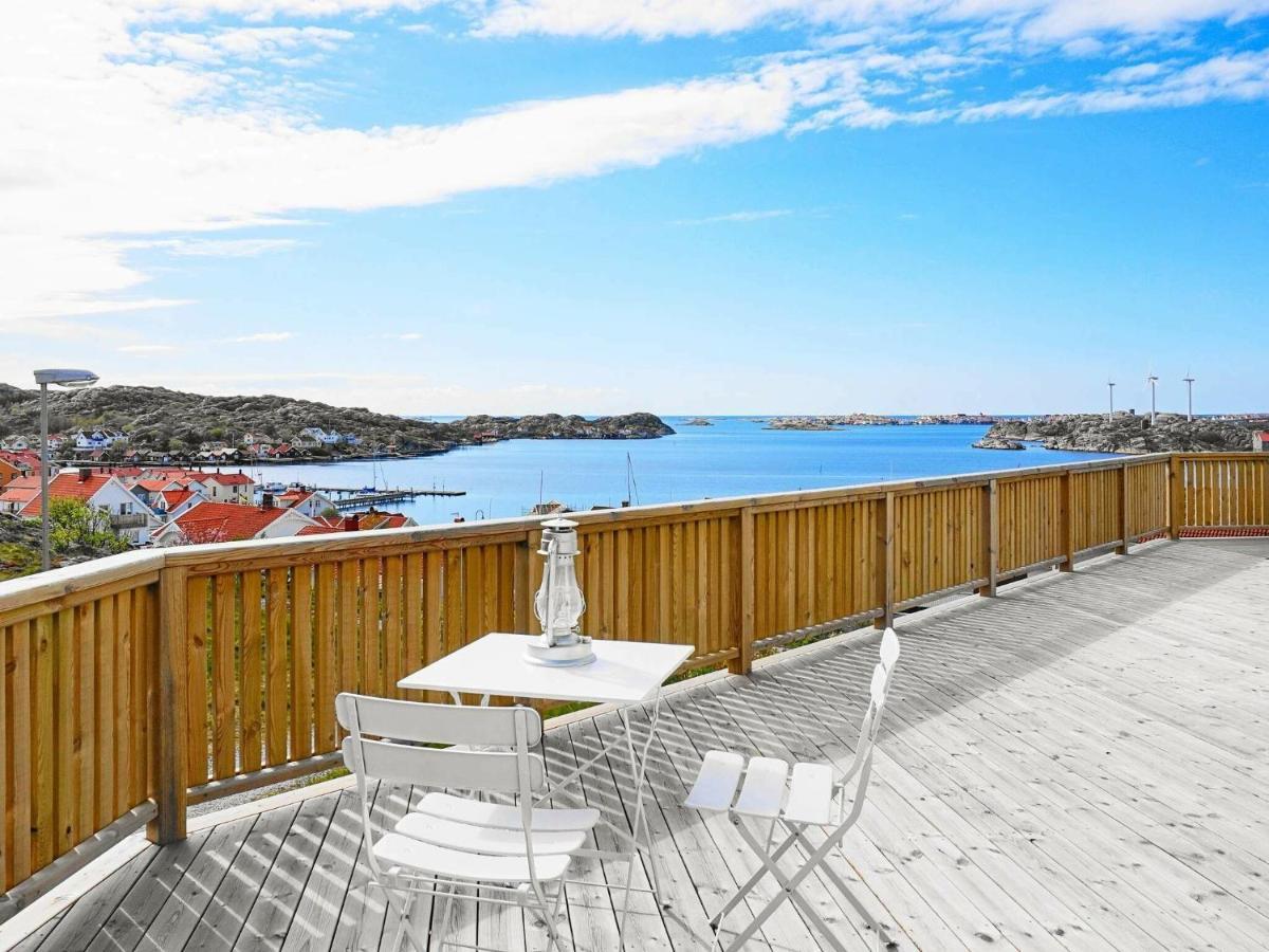 2 Person Holiday Home In R Nn Ng Rönnäng Стая снимка
