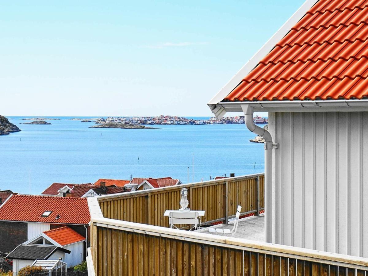 2 Person Holiday Home In R Nn Ng Rönnäng Екстериор снимка
